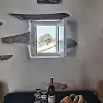 Karnagio - Traditional Seafront House 別荘 Koufonisia