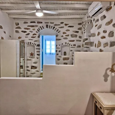 別荘 Karnagio - Traditional Seafront House Koufonisia