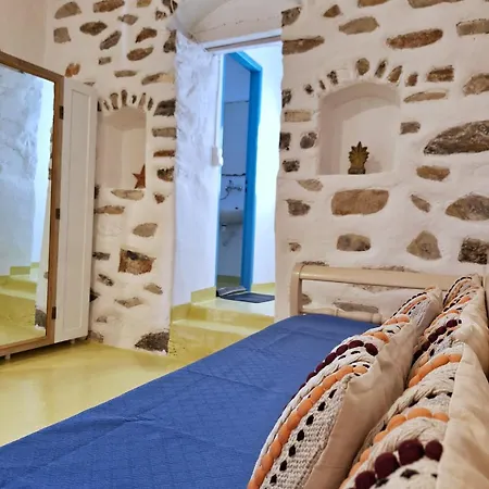 Karnagio - Traditional Seafront House Ferienhaus Koufonisia