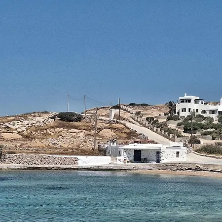 Karnagio - Traditional Seafront House Ferienhaus *