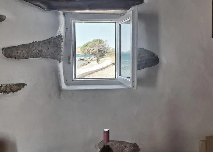 Karnagio - Traditional Seafront House Сasa de vacaciones Koufonisia